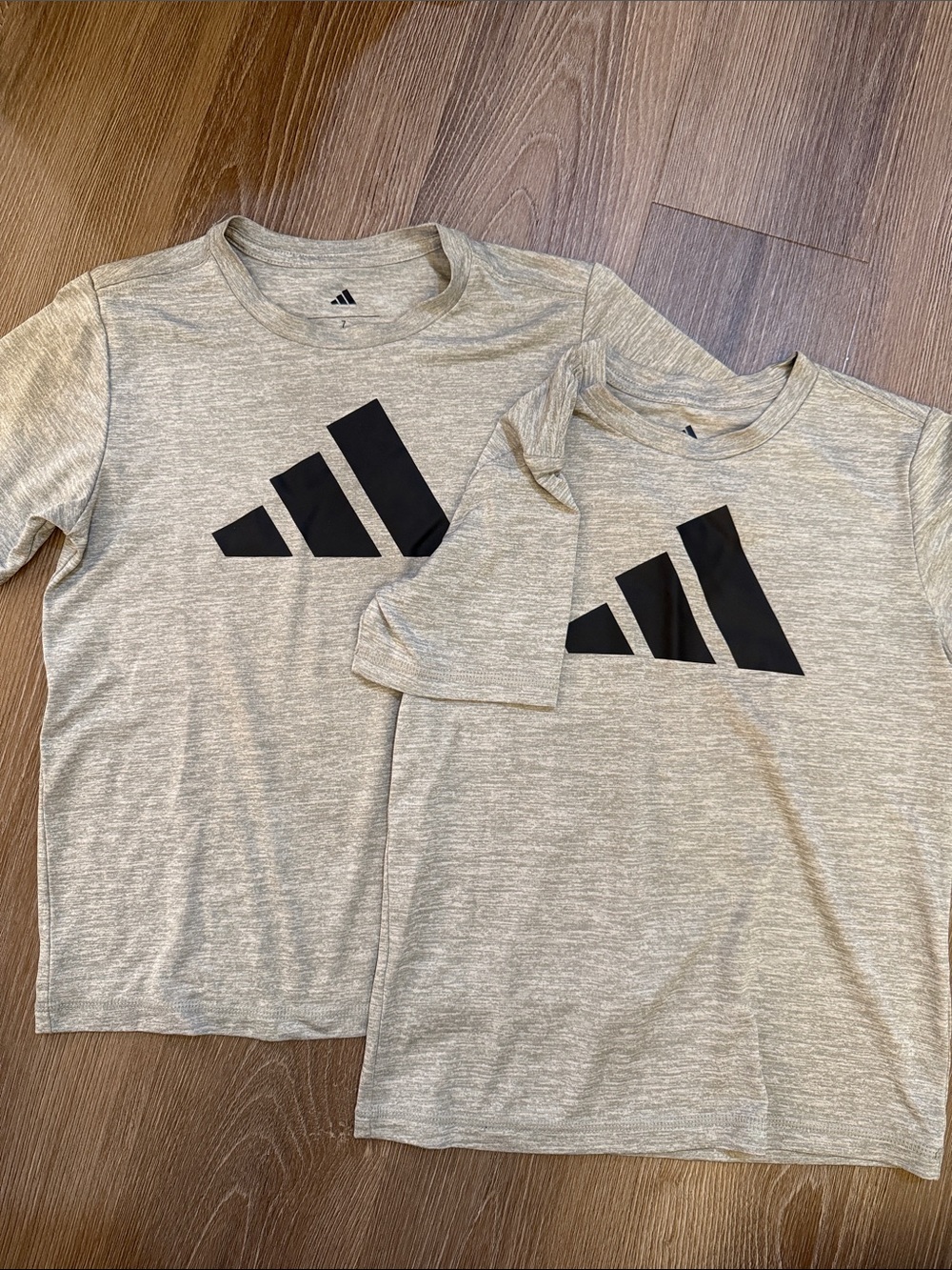 [Like New] Adidas Light Gray Athletic Boys set of 2 t-shirts Black Logo - size 7
